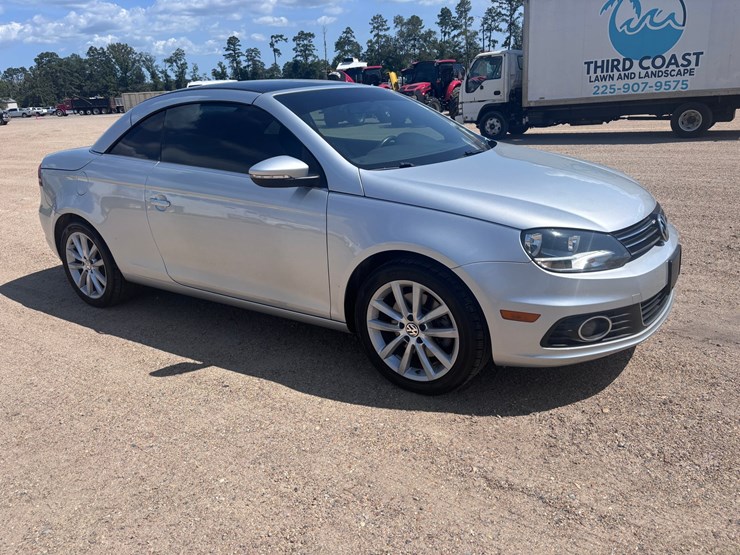 #46090-•-2013-volkswagon-eos-2.0-tsi-image-3