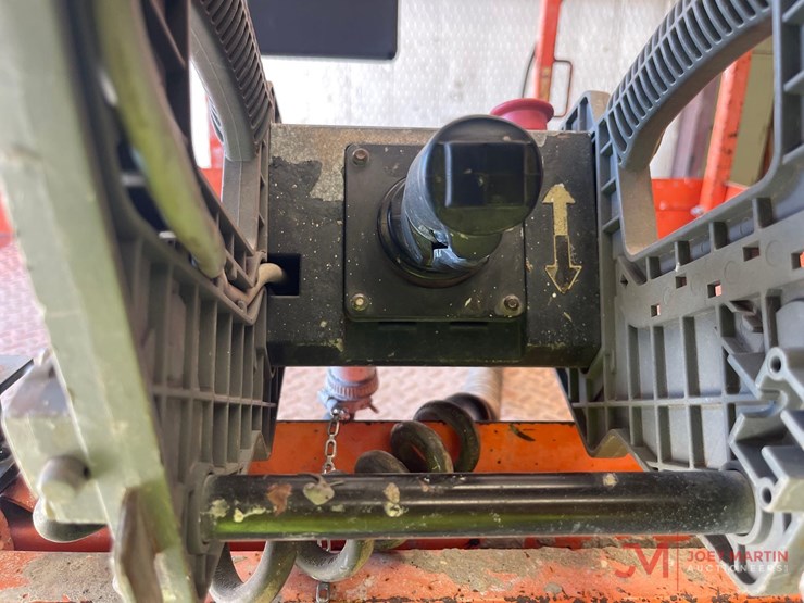 2016-jlg-2646es-electric-scissor-lift-image-14