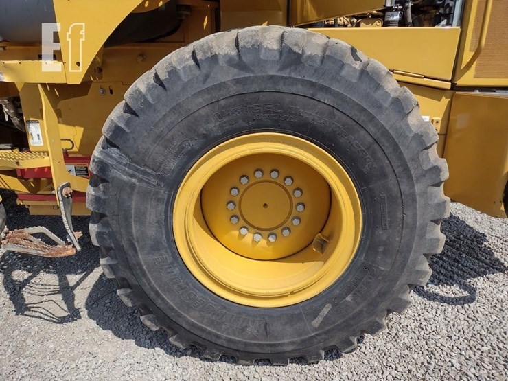 2017-deere-524kii-image-14