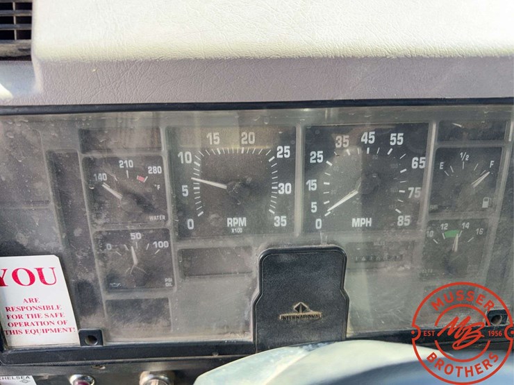 2000-international-4700-image-27