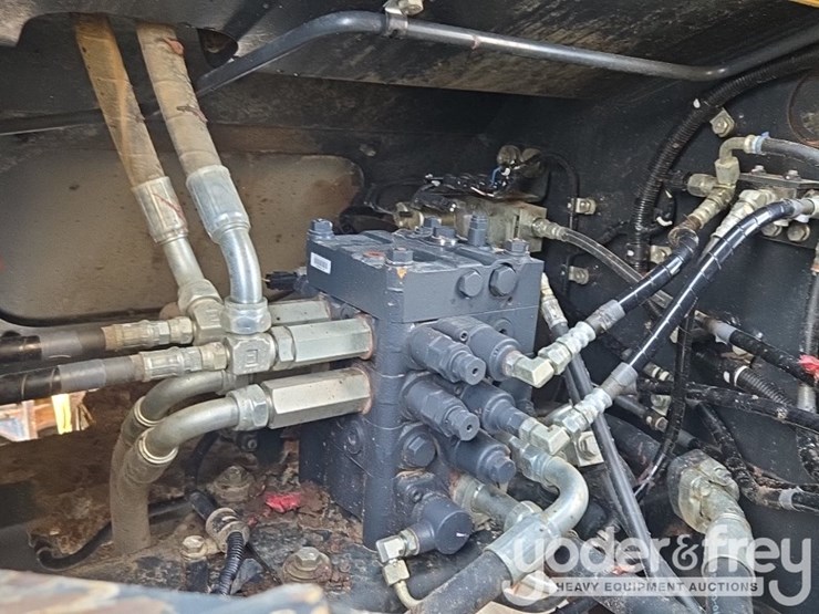 2022-komatsu-wa320-8-image-31