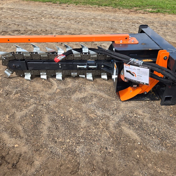 #2169 • (Edmore)wolverine Trencher