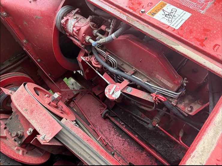 1994-case-ih-2144-image-27