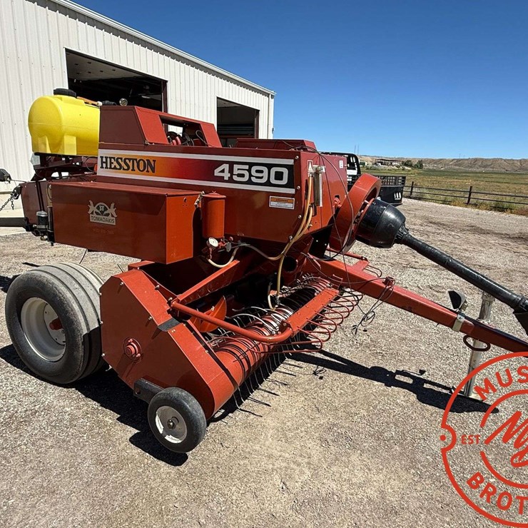 HESSTON 4590