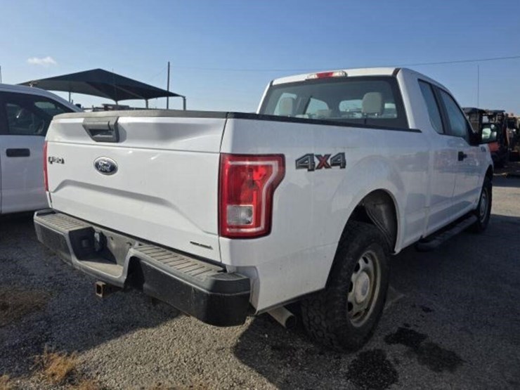 2016-ford-f150-image-3