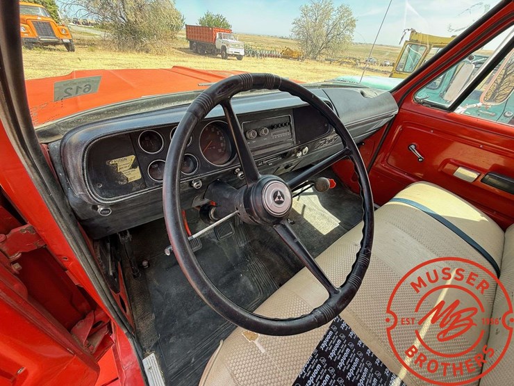 1975-dodge-600-image-13