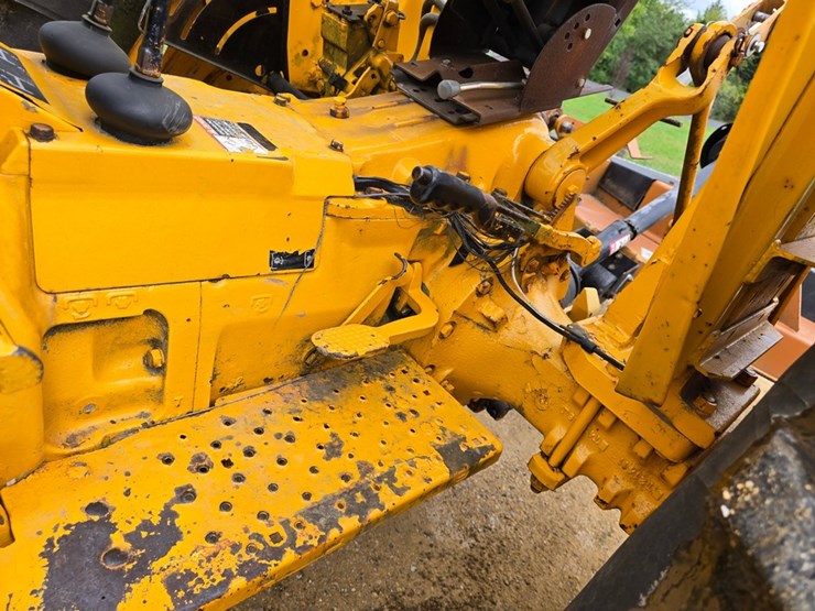 #2039-•-john-deere-tractor-image-33