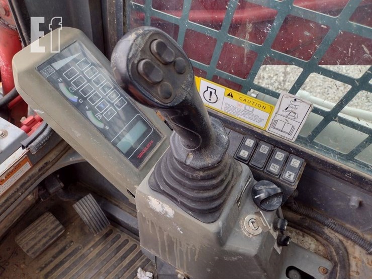 2019-takeuchi-tl8-image-7