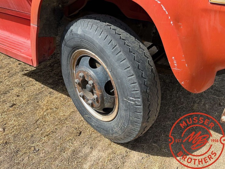 1975-dodge-600-image-7