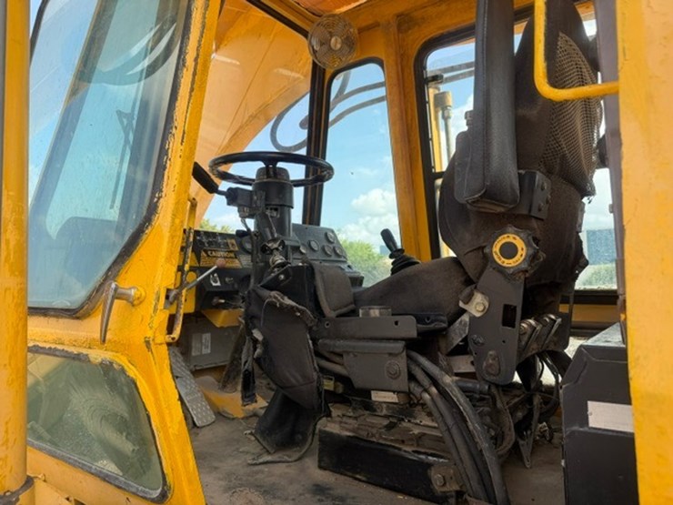 2001-cummins-qsb6.7-image-51