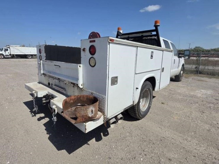 2014-ford-f350-image-3
