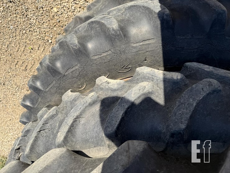 6x-case-tractor-rims-and-tires-image-16