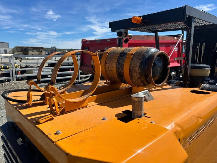 #5628-•-forklift-image-27