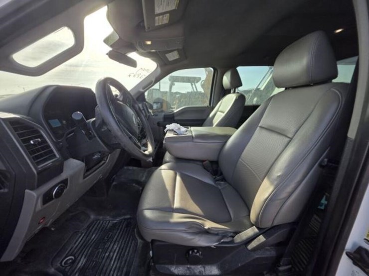 2021-ford-f250-image-6
