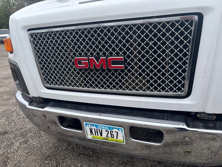 2009-gmc-7500-image-13