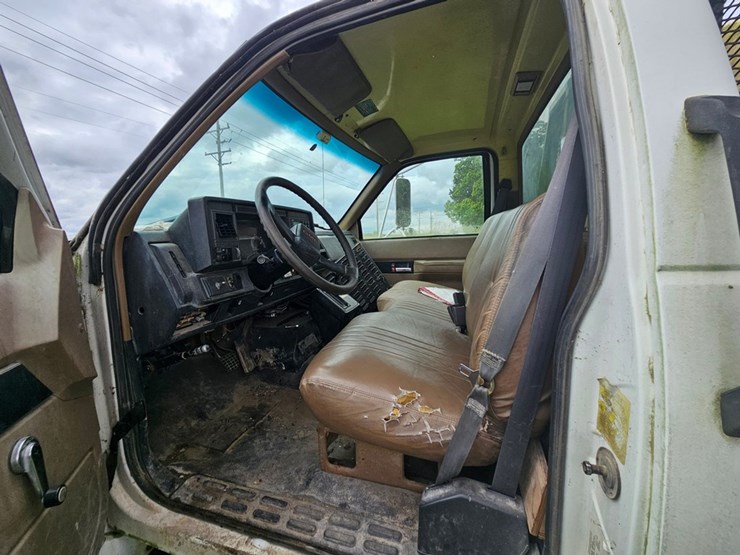#2087-•-1998-gmc-c5500-water-truck-image-21