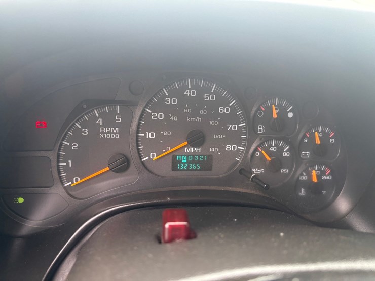 2009-gmc-7500-image-45