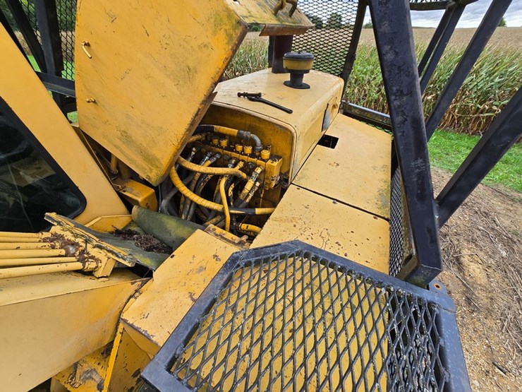 deere-693b-image-34