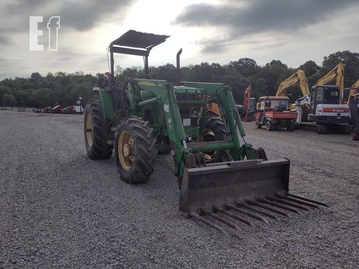 john-deere-6210-image-33