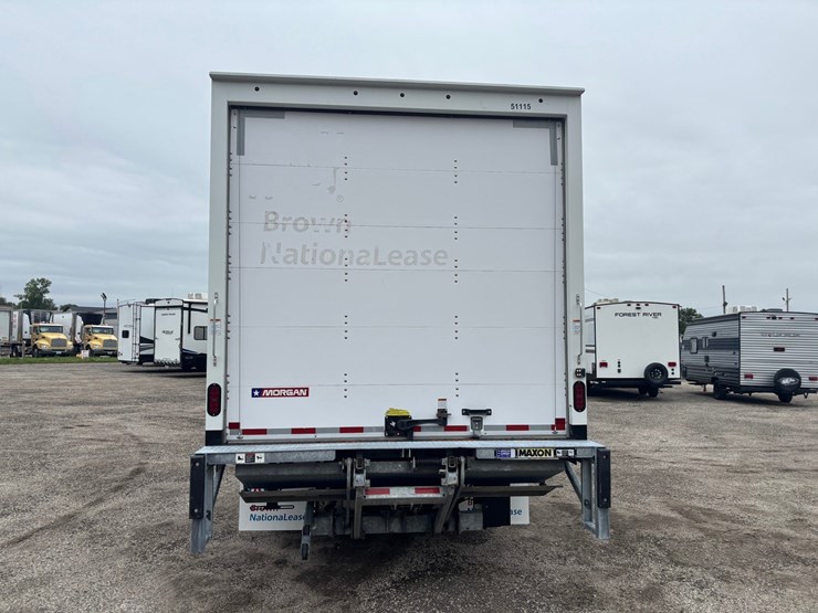 #2332-•-2021-isuzu-16'-box-truck-image-3