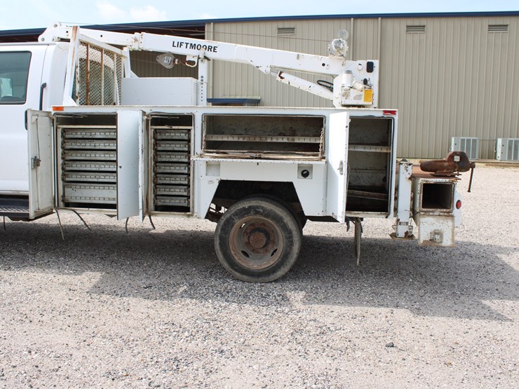 #2105-•-2008-gmc-c5500-service-truck-image-8