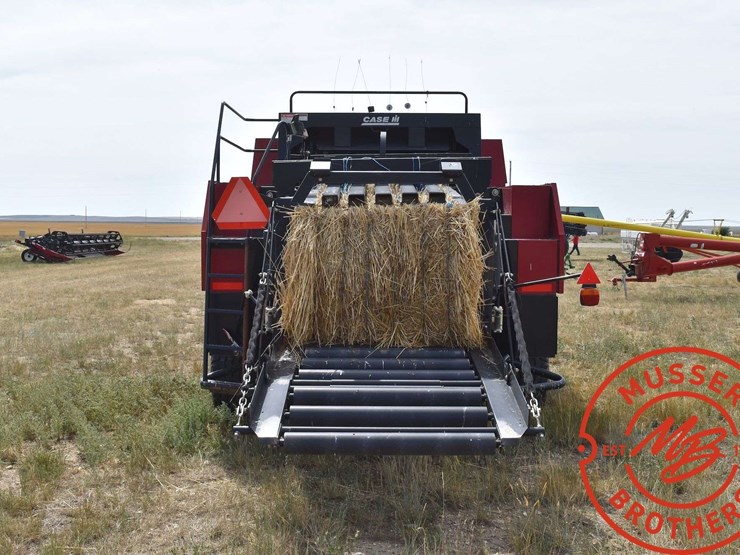 case-ih-lbx432-image-7