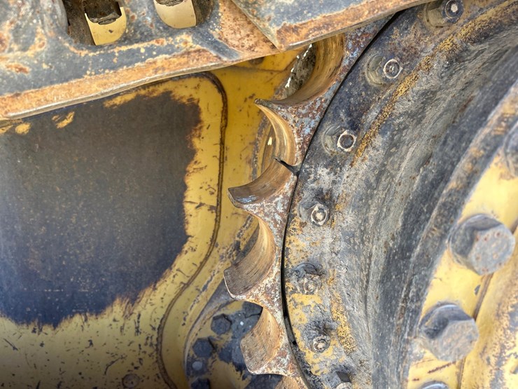 caterpillar-d6m-image-65