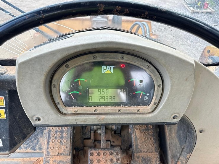 2006-caterpillar-963d-image-23