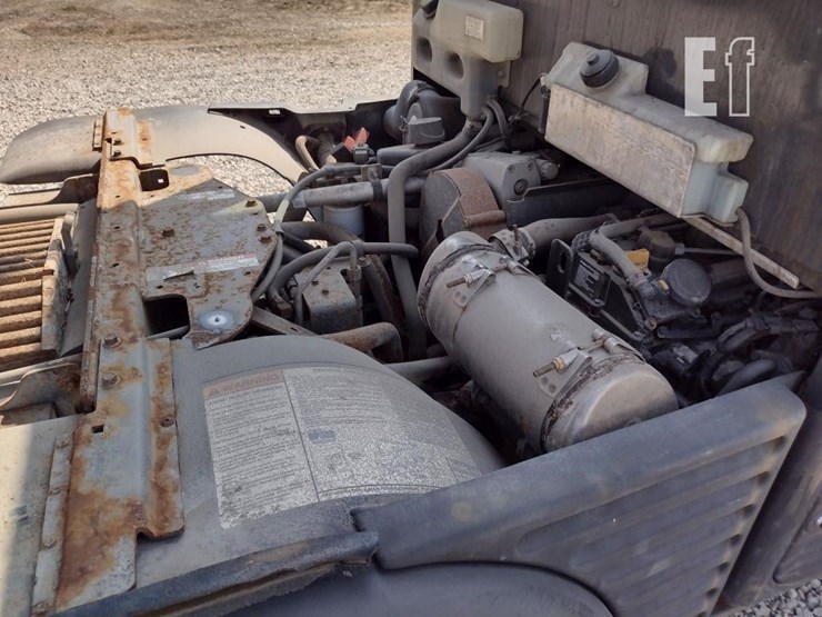 2021-bobcat-toolcat-5600-image-35