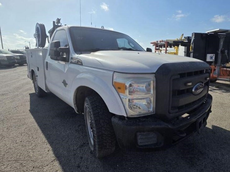 2015-ford-f250-image-2