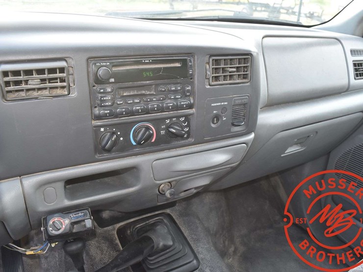 2002-ford-f250-xlt-image-35