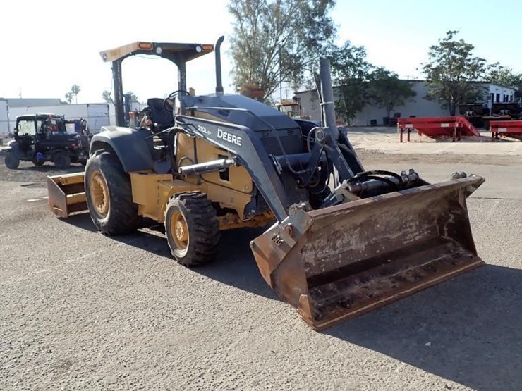 2019-deere-210lep-image-2