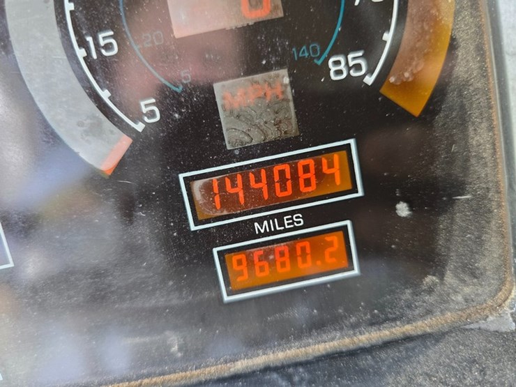1996-kenworth-t800b-image-37