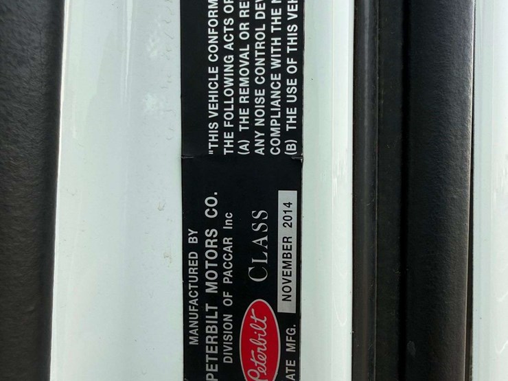 2015-peterbilt-579-image-47