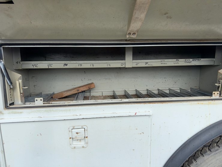 2002-caterpillar-3126-image-21