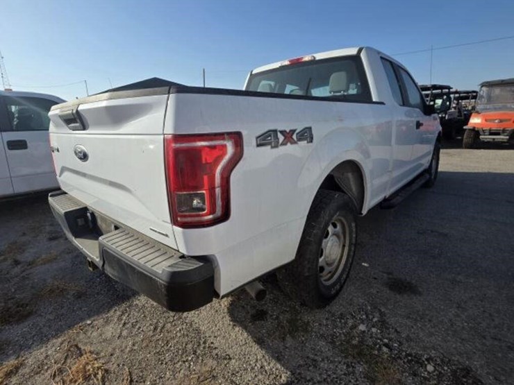 2016-ford-f150-image-2