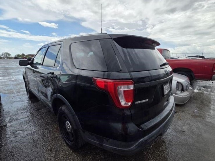 19-ford-ll-1fm5k8ar6kga52976-image-4