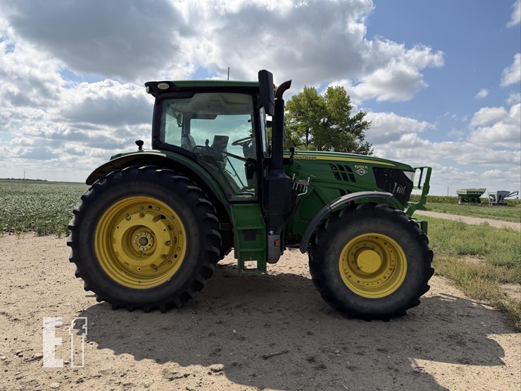 2021-john-deere-6155r-image-5