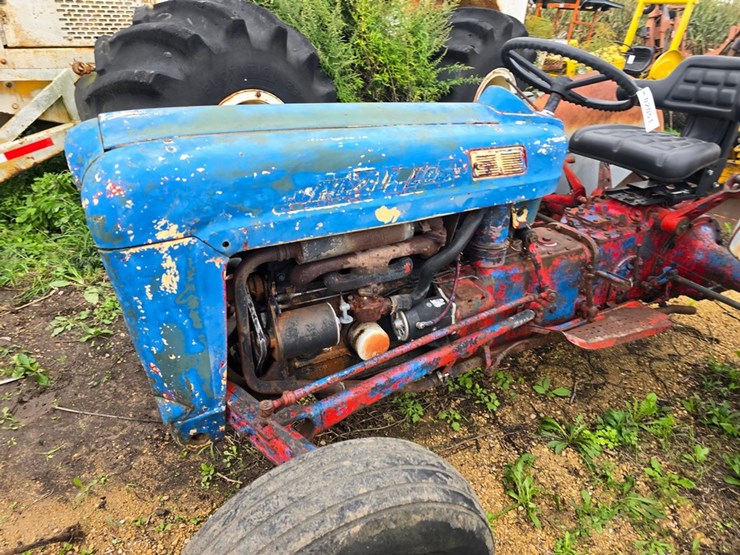 ford-800-image-11