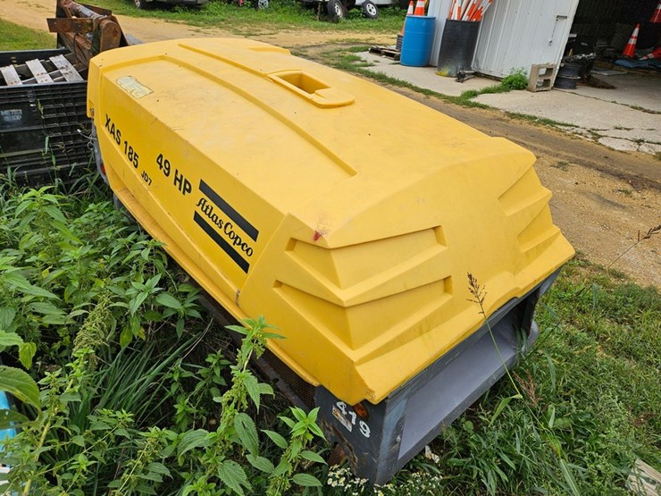 #2074-•-atlas-copco-dias-185-air-compressor-image-11