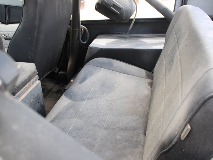 1989-jeep-wrangler-image-7
