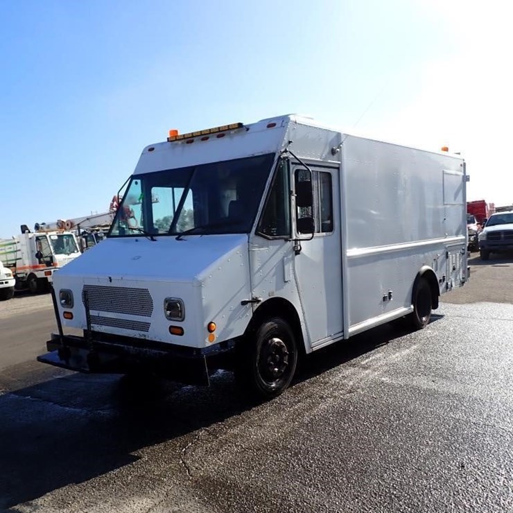 2008 WORKHORSE W62