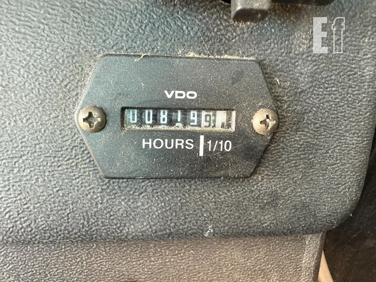 1983-john-deere-8820-image-12
