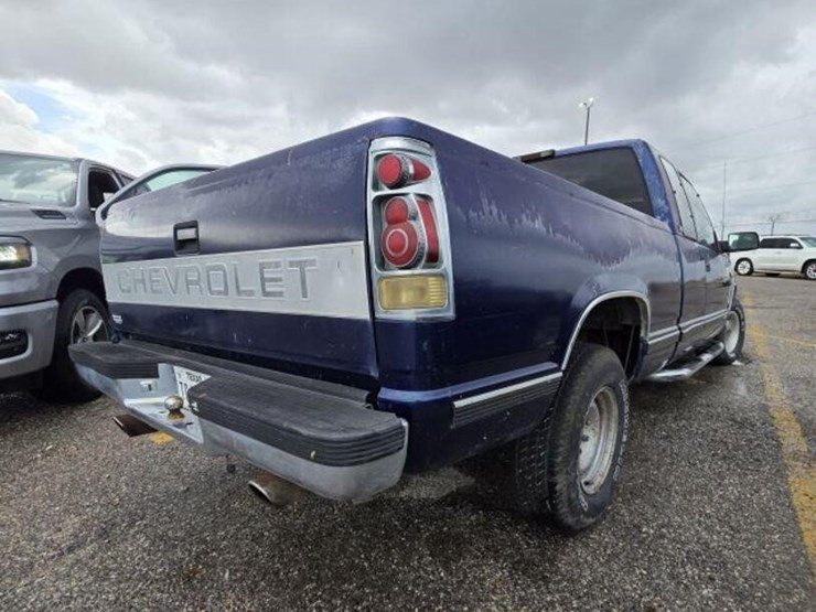 96-chev-pk-2gcec19m8t1128424-image-3