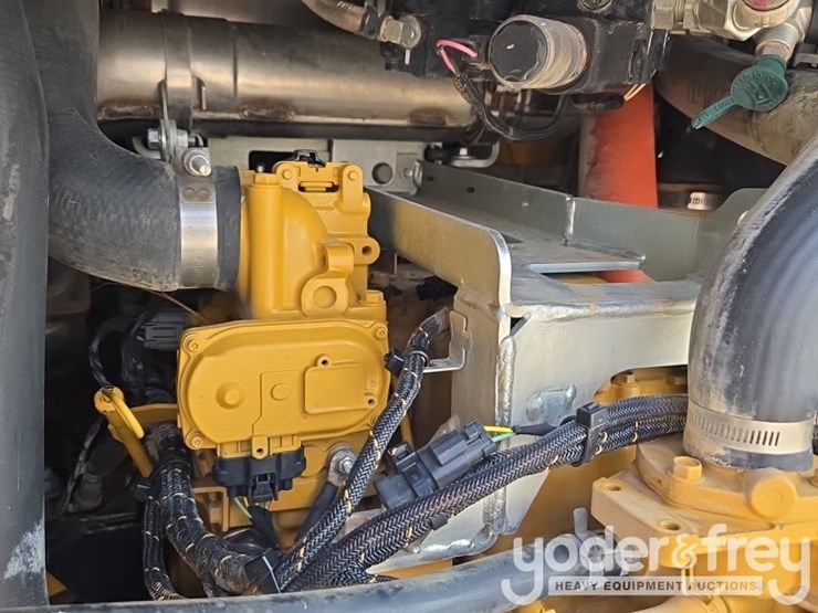 2018-caterpillar-299d2-image-42