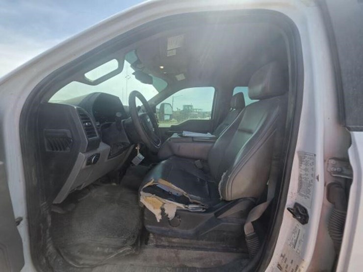 2017-ford-f550-image-6