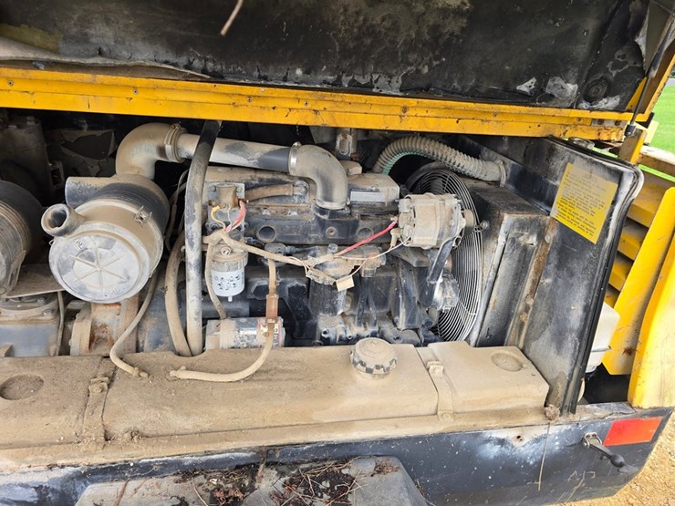 #2058-•-atlas-copco-xas96-towbale-air-compressor-image-14