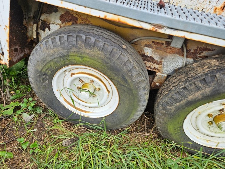 #2078-•-tandem-axle-service-trailer-image-19