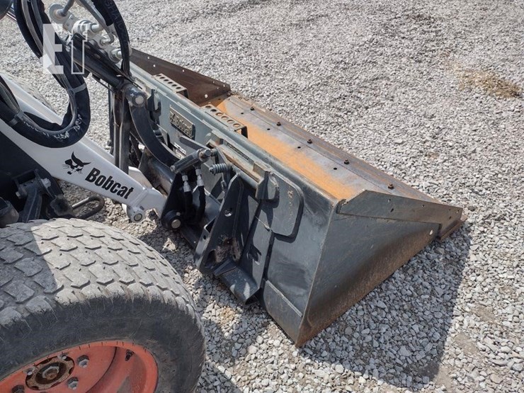 2021-bobcat-toolcat-5600-image-21