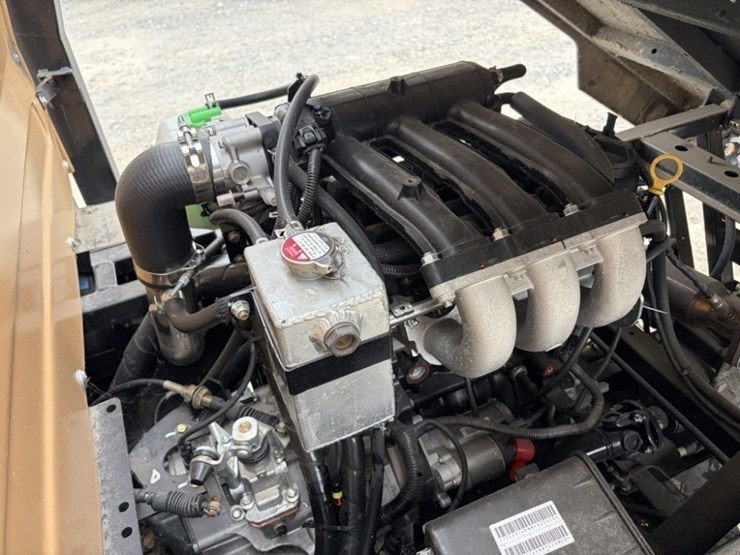 2023-tuatara-1000-efi-4wd-utility-cart-image-9